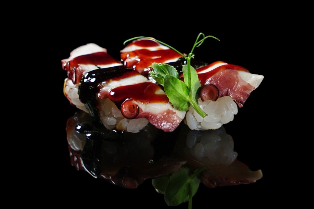 Nigiri polpo con teriyaki