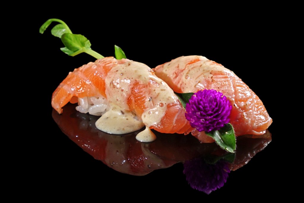 Nigiri salmone con crema special