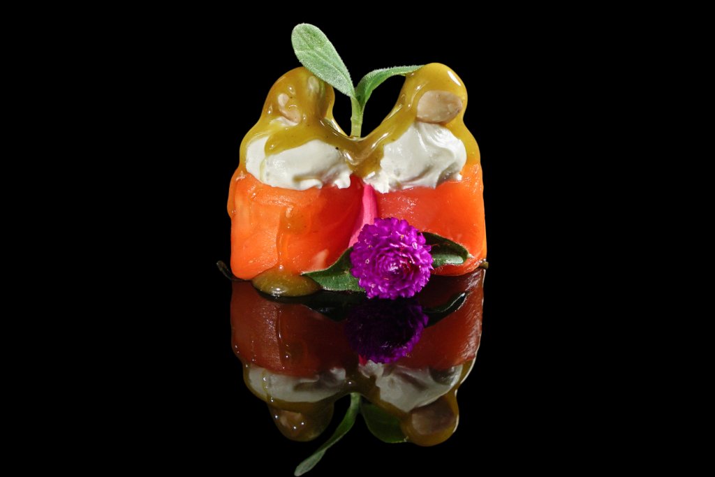 Gunkan salmone con philadelphia e mango