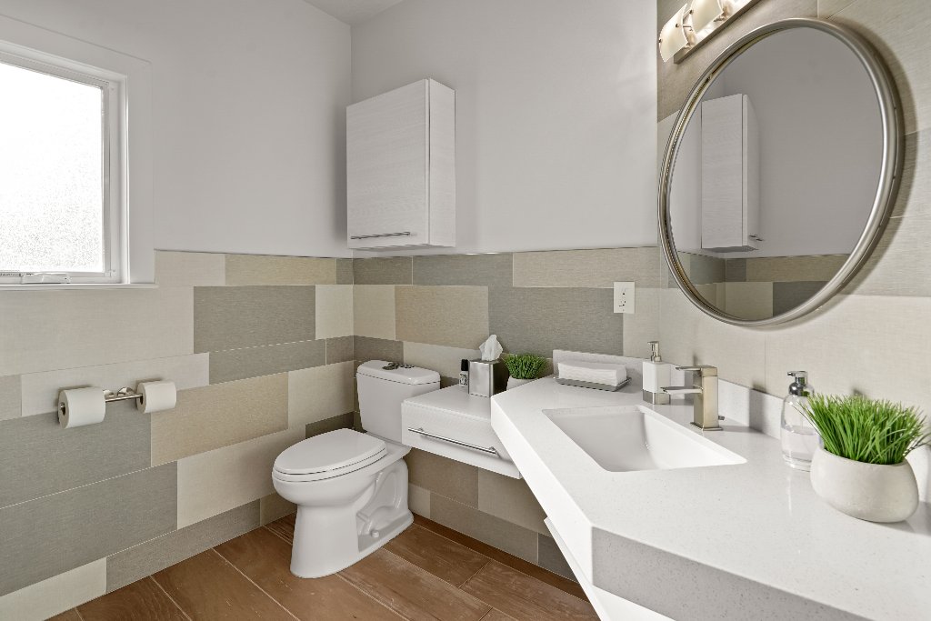 Bathroom (Actual)