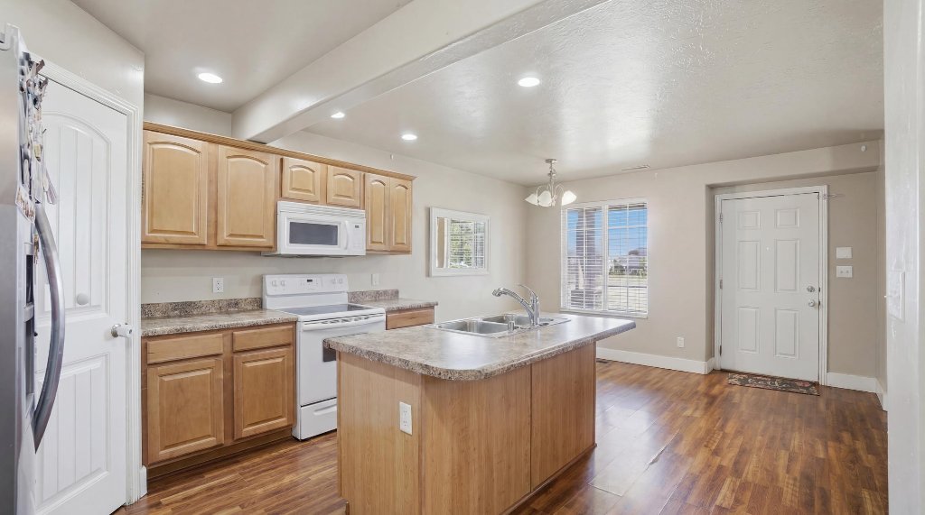 Kitchen 2