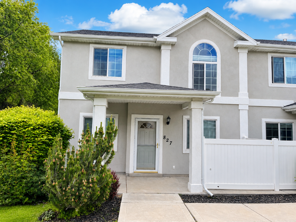827 W Big Leaf Ct