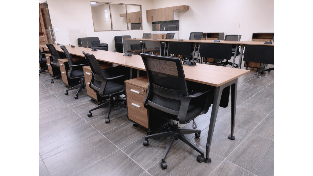 Área administrativa y Sala de Juntas — IK — vista 2