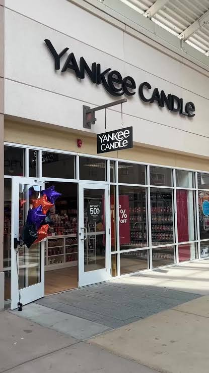 Yankee Candle Store #699 — Aurora
