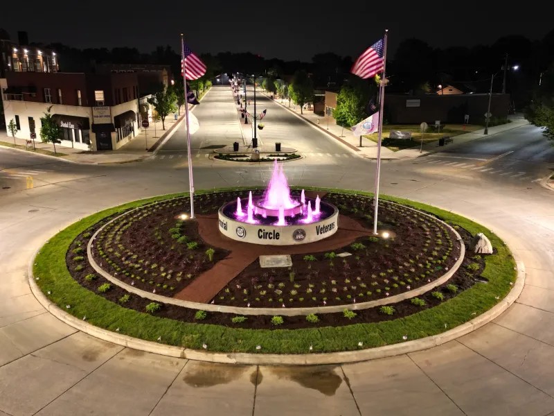 Veterans Memorial Fountain — image 3