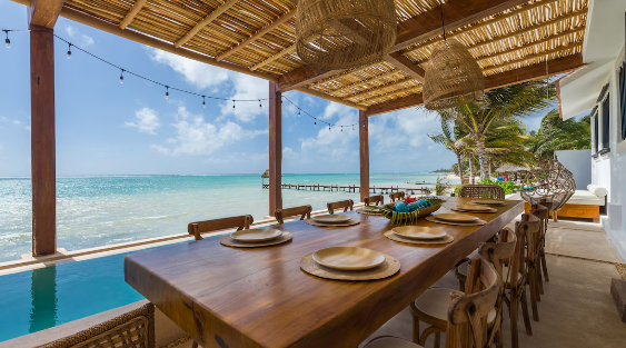 Nourishing alfresco meals and snacks