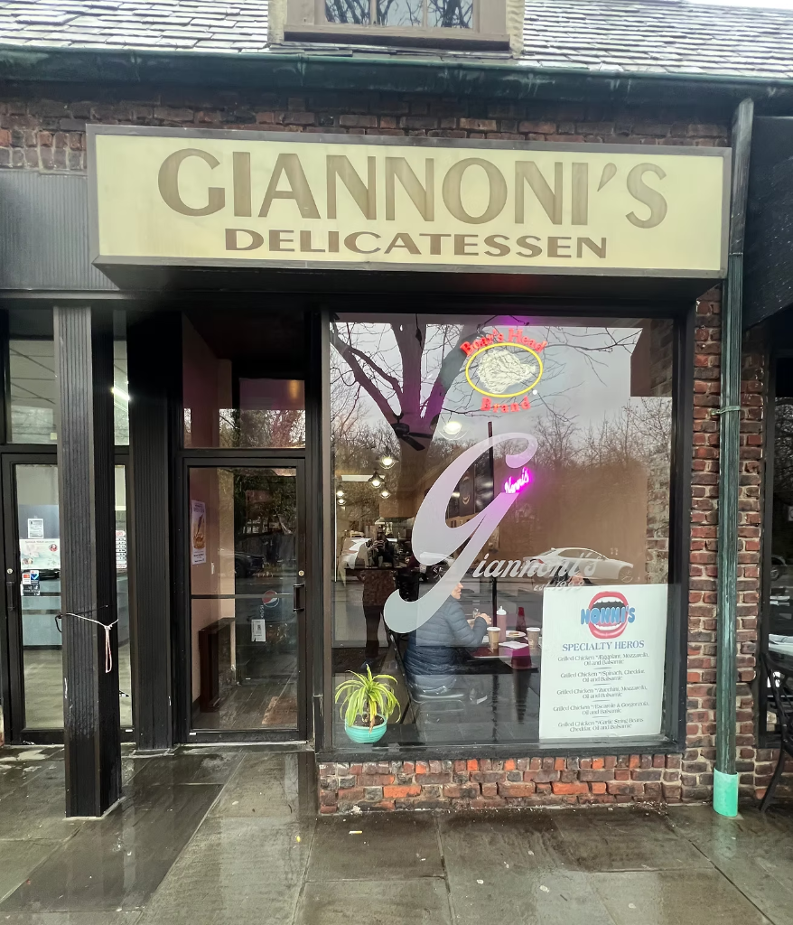 Giannoni's Deli storefront