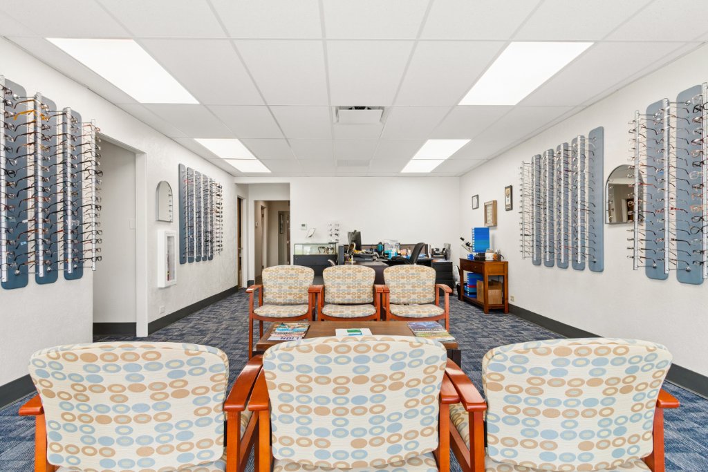 Lions Vision Center showroom