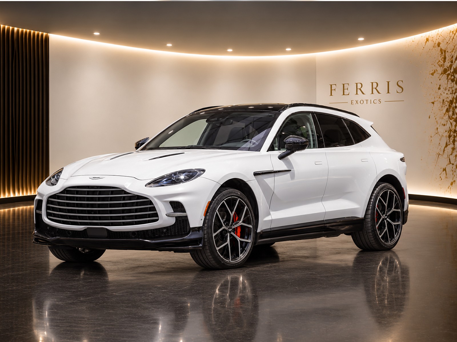 2025 Aston Martin DBX707