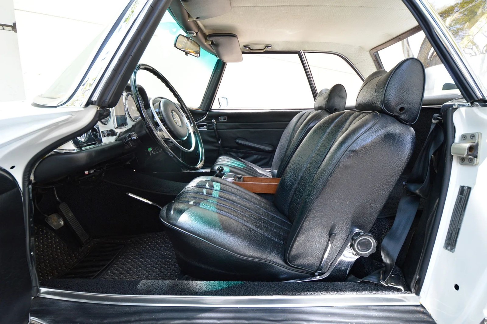 1971 Mercedes-Benz 280 SL W113 "Pagoda"