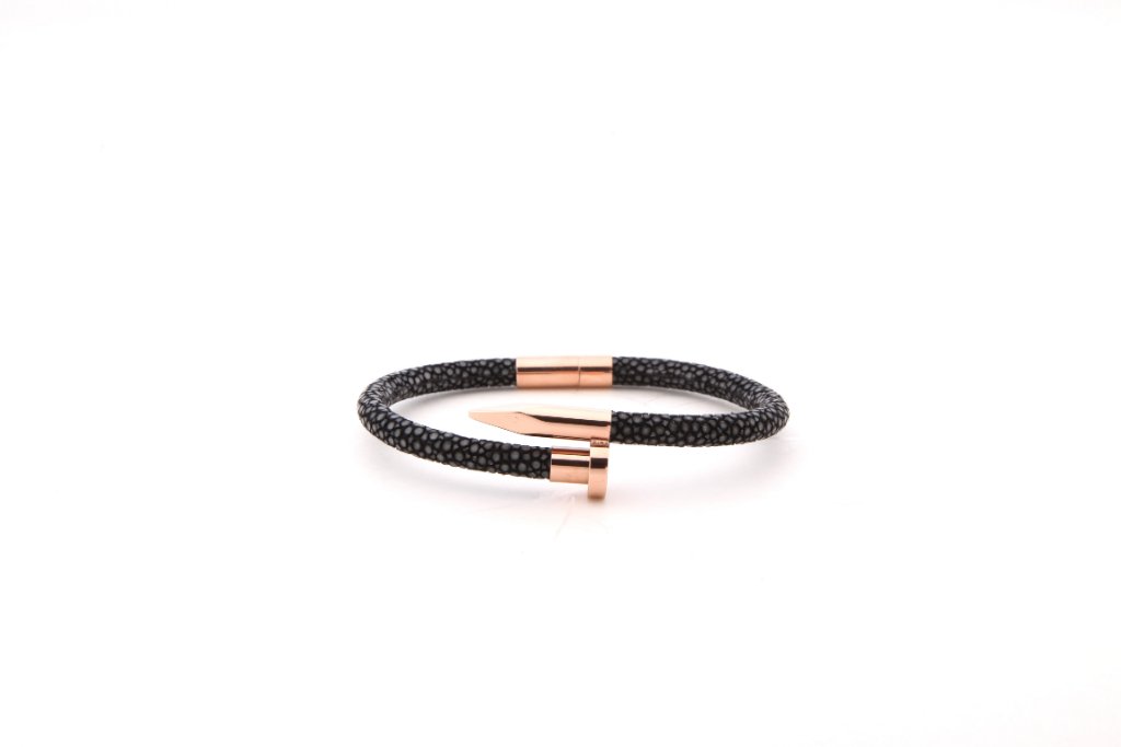 Stingray Nail Bracelet — Black & Rose Gold