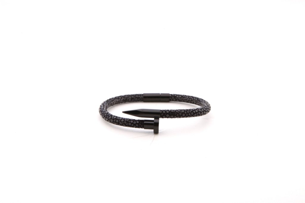 Stingray · Black & Gunmetal