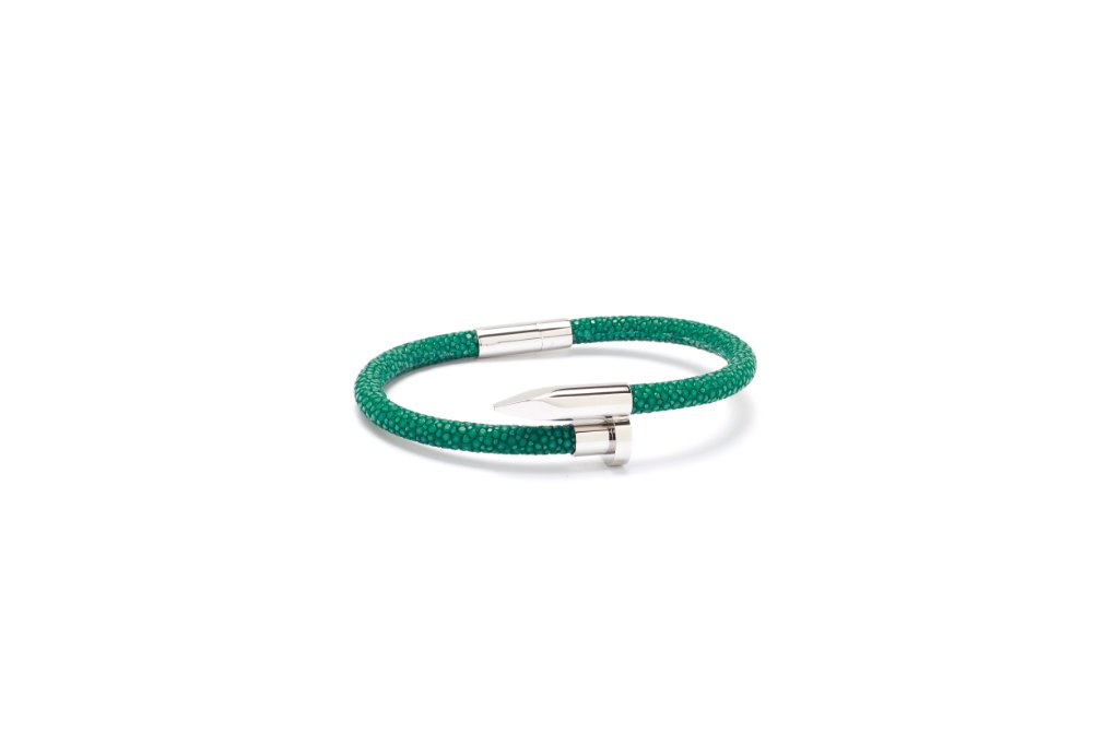 Stingray Nail Bracelet — Black & Black