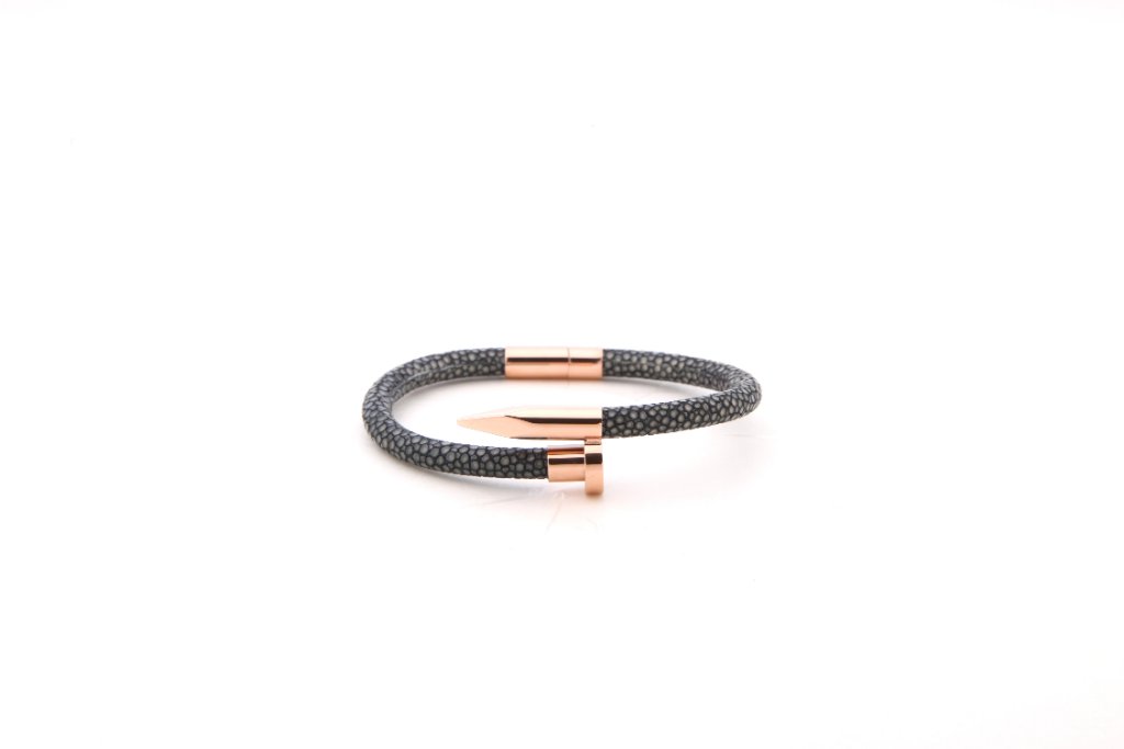 Stingray Nail Bracelet — Purple & Rose Gold