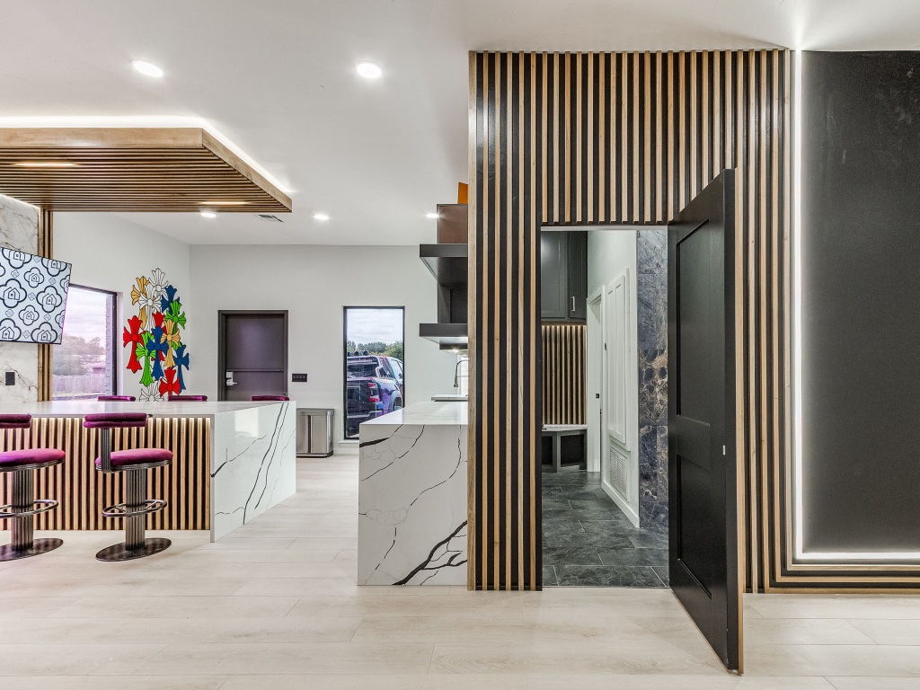 Marble Island & Slat Wall