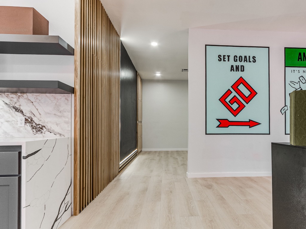 Hallway & Kitchen Transition