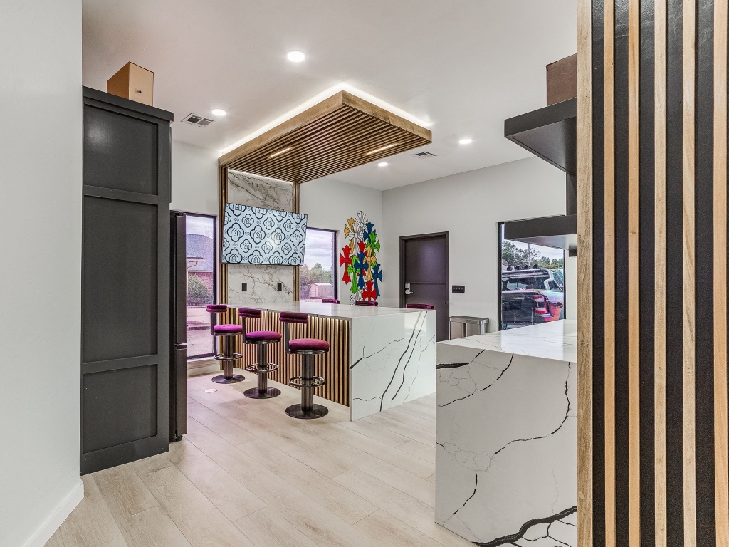 Office Kitchen & Seating