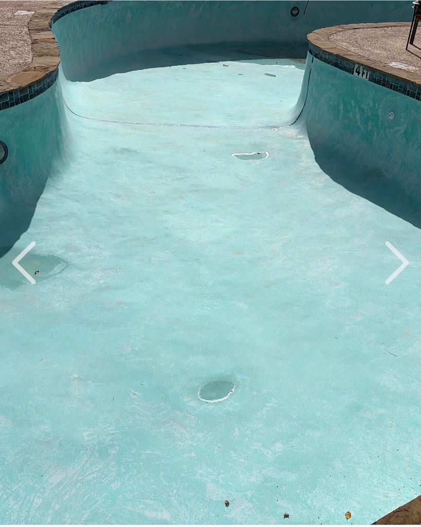 Commercial pool