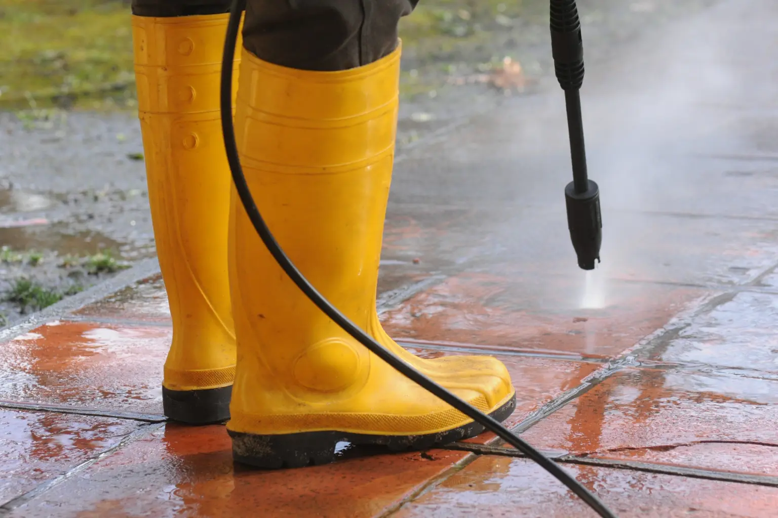Commercial Pressure Washing Costs in Texas: 2026 Guide