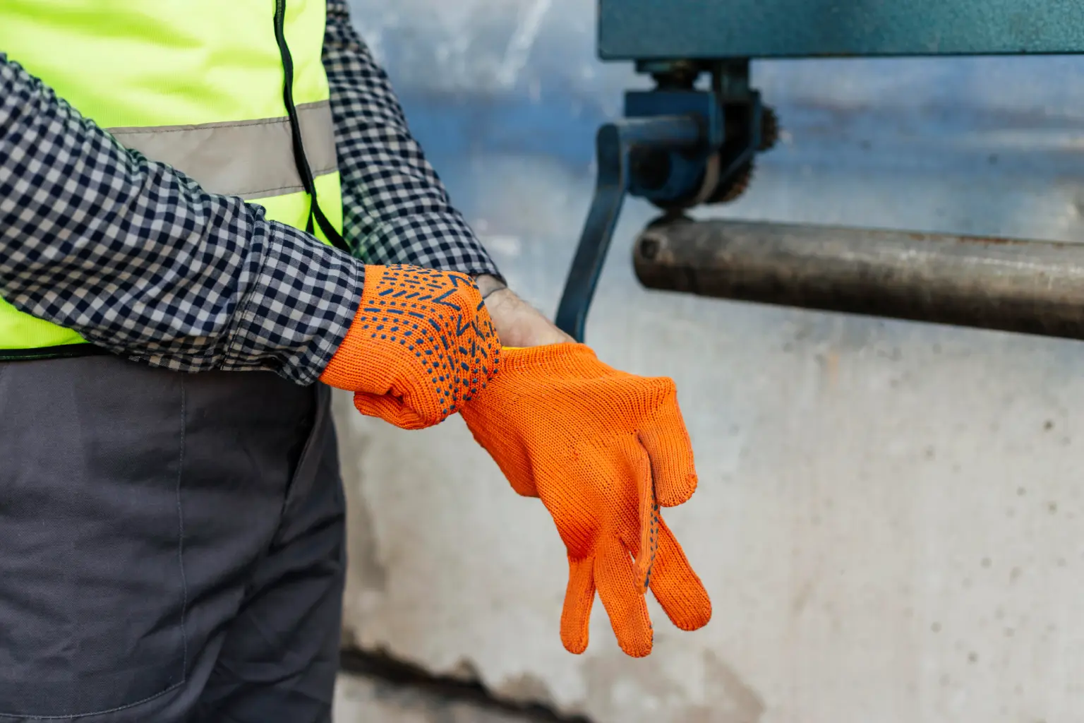 The One-In-All Guide to Commercial Dumpster Pad Cleaning