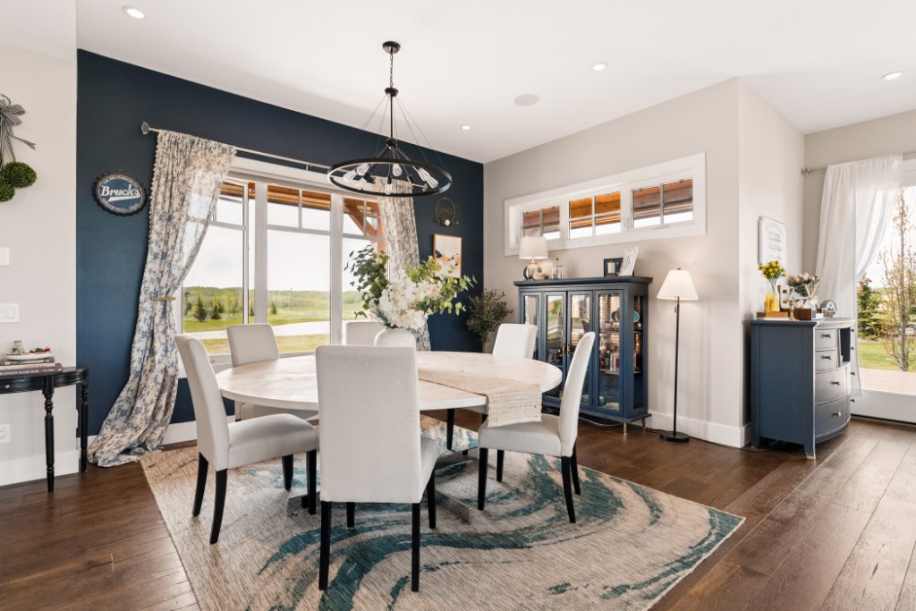 Formal Dining