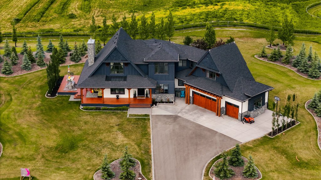 Black Timber Estate — aerial view of the estate and acreage in Bearspaw, Alberta