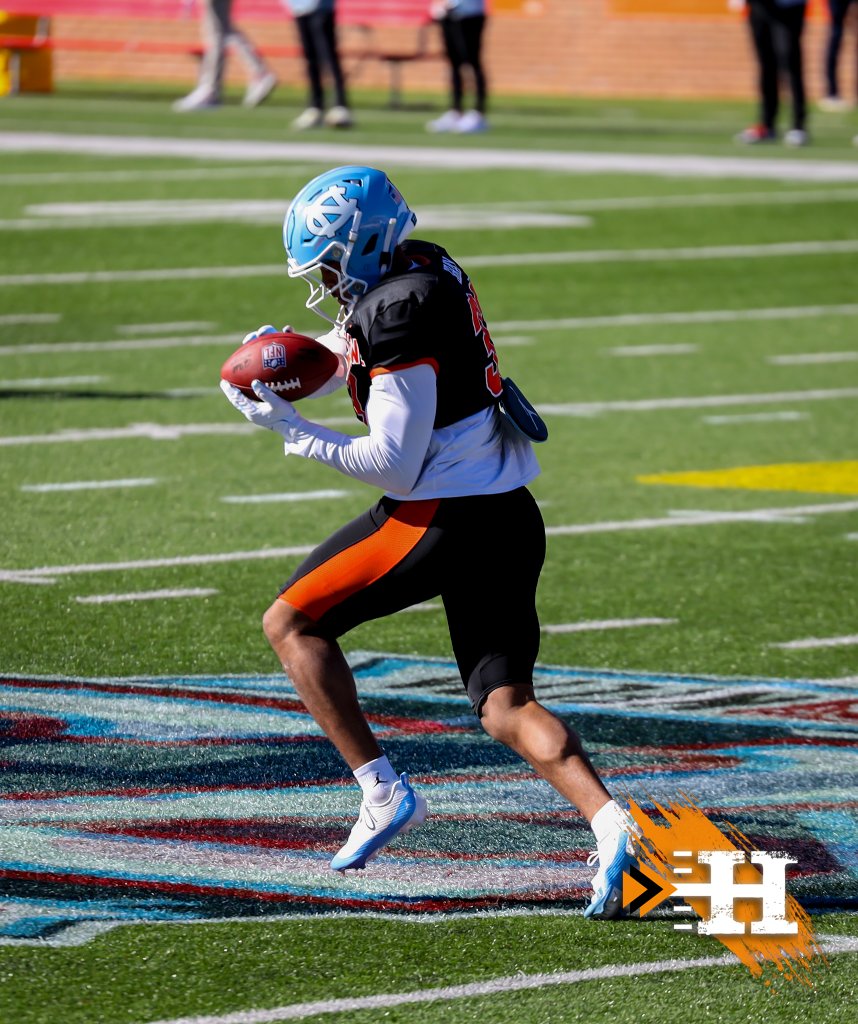 Senior Bowl — UNC WR secures the ball