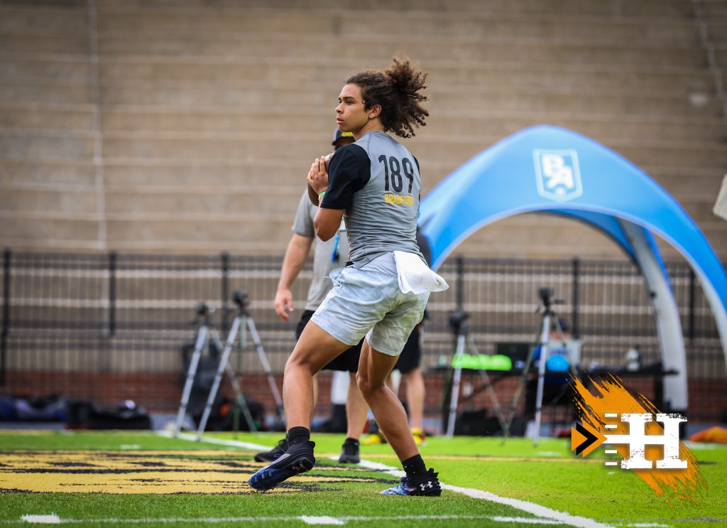Elite 11 — QB #189 sets up under the Elite 11 arch
