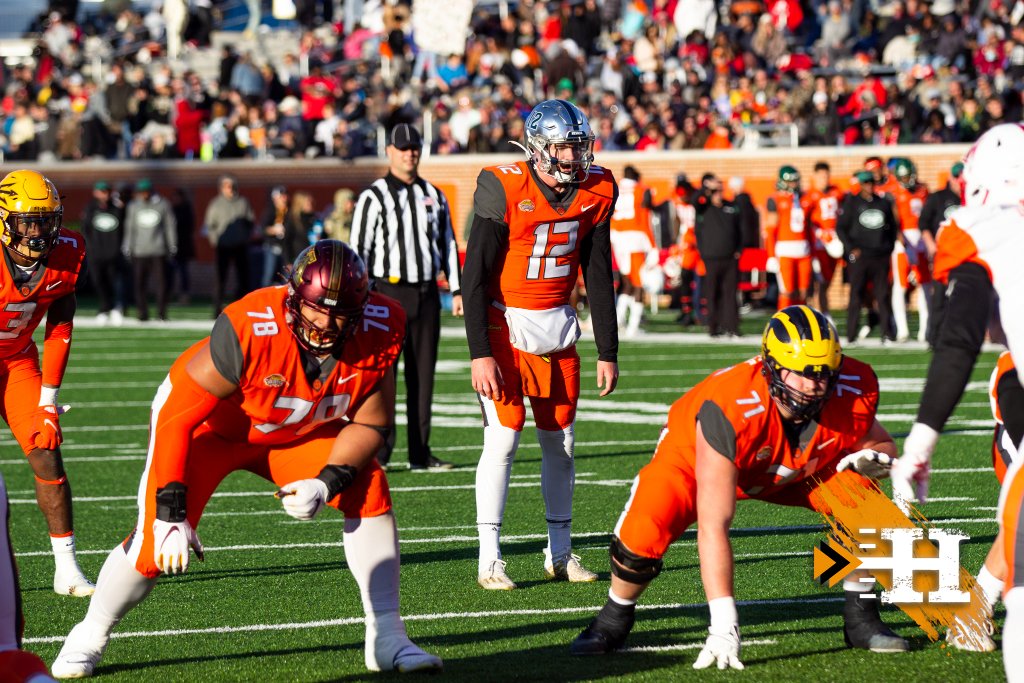 Senior Bowl — Austin III #83 Memphis leaps for the pass