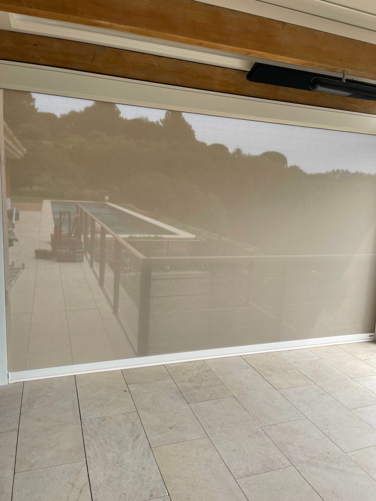 Pergola bioclimatique – Villa contemporaine