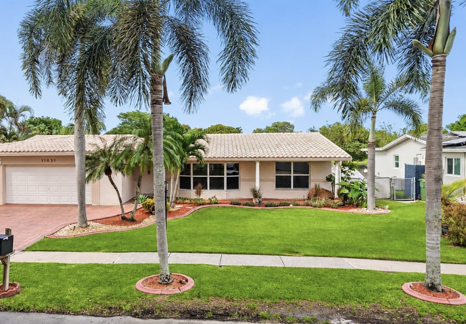 Lakefront Home with No HOA in Pembroke Lakes