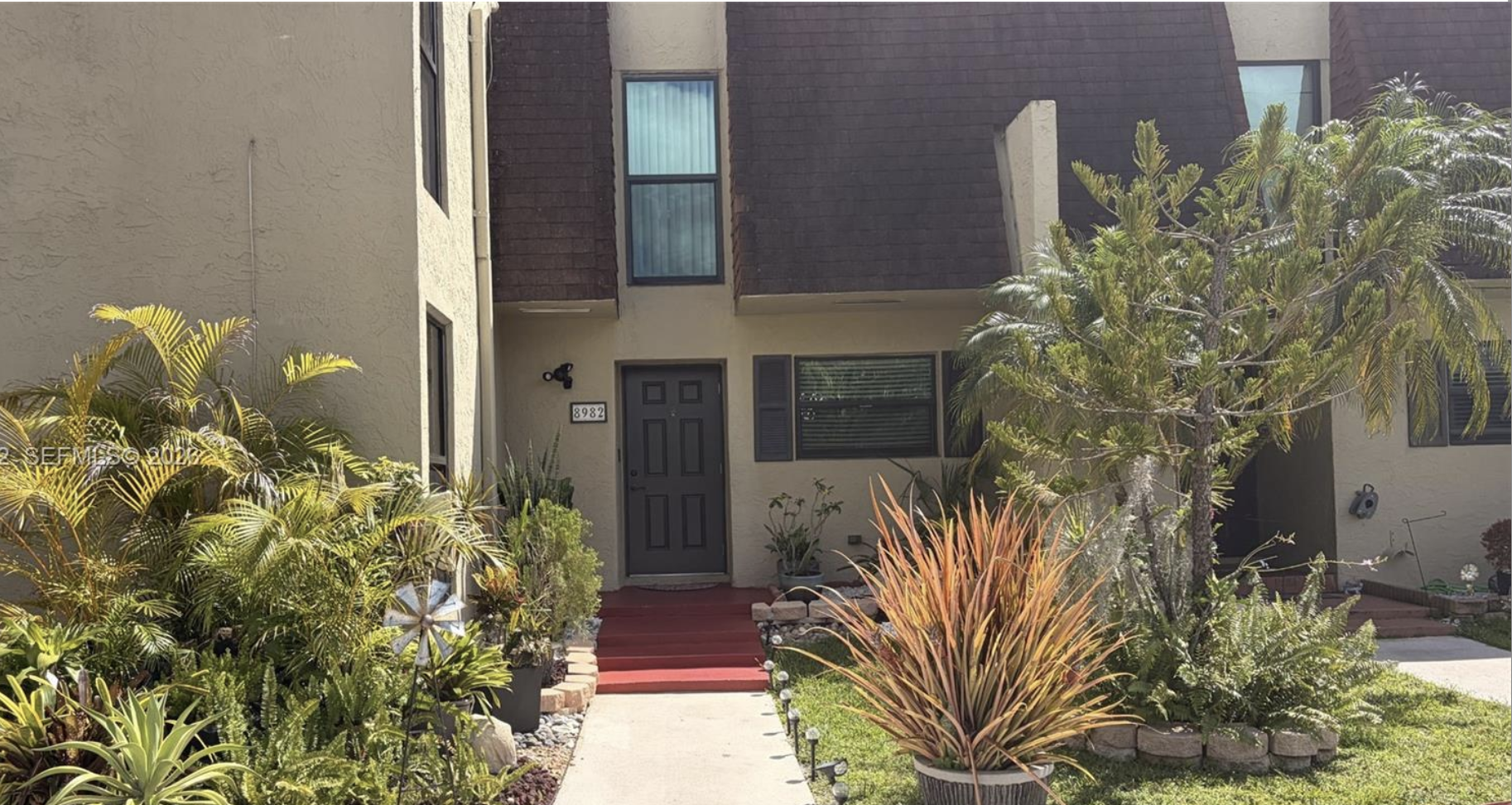 Canal-Access Townhome in Westview, Pembroke Pines