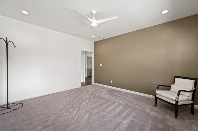 Interior 10