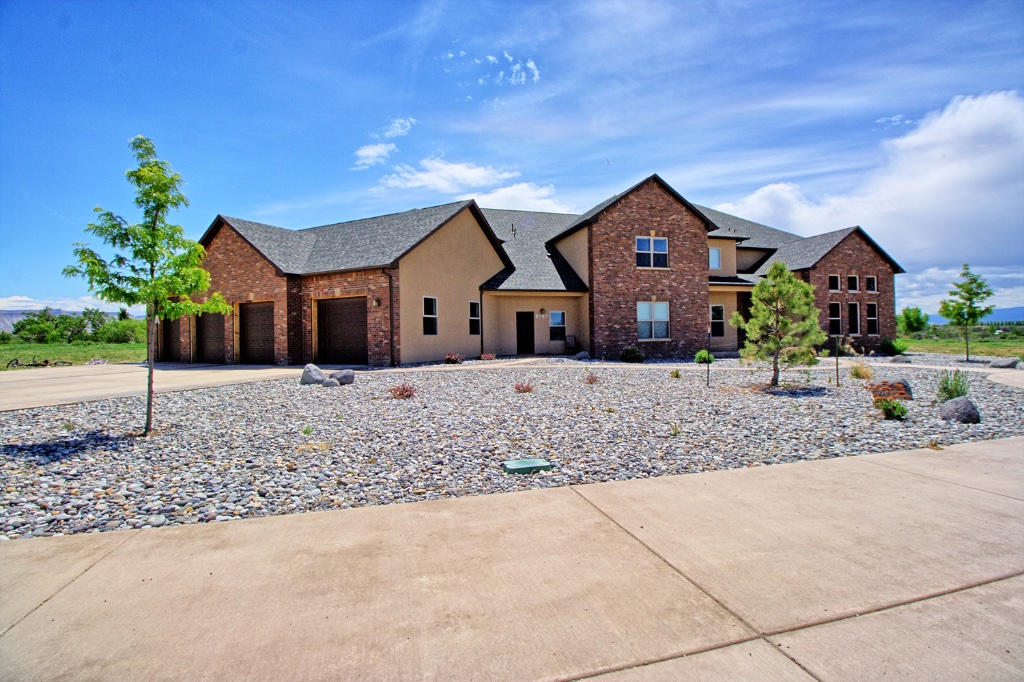 Grand Valley Estate 2