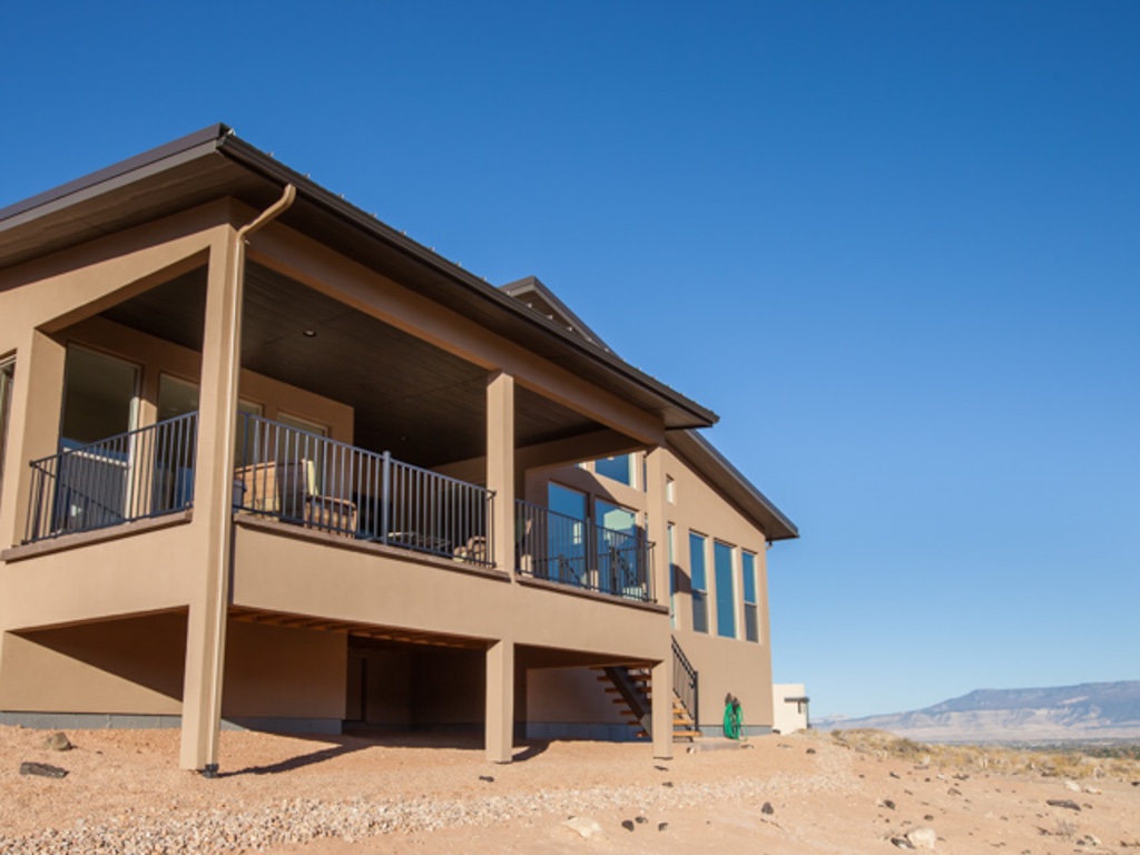 Canyon Shadow Estate 18