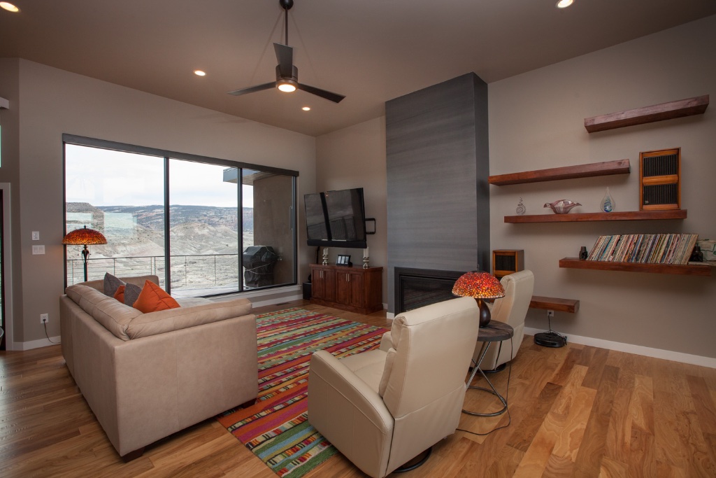 Ledges Desert Vista 4