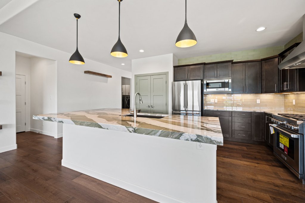 Contemporary Summerhill Home 13