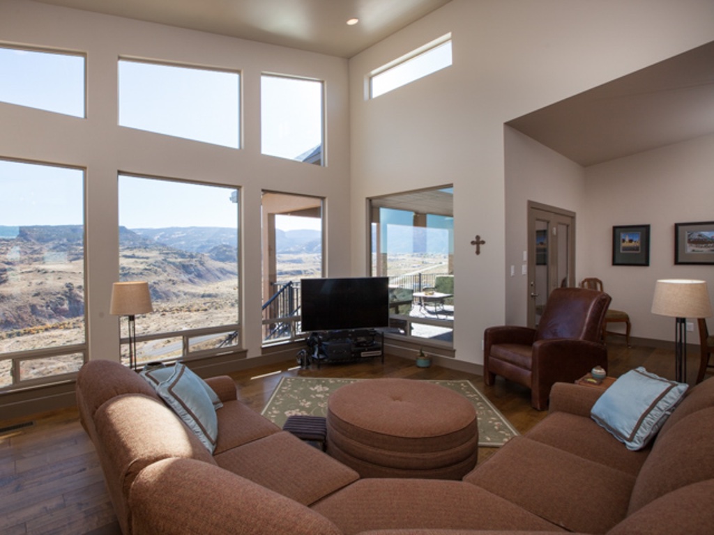 Canyon Shadow Estate 4