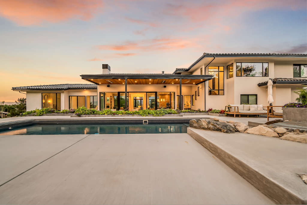Resort Outdoor Living