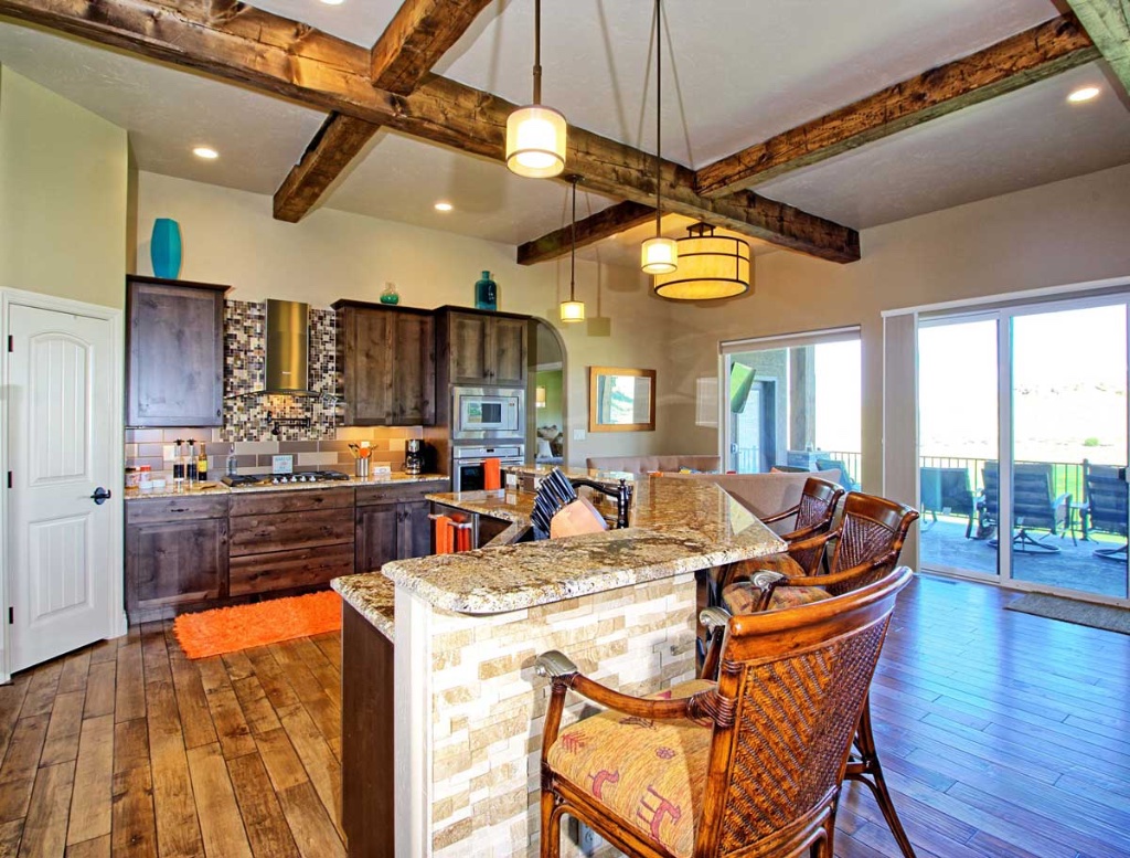 Hillview Drive Rustic Contemporary 7