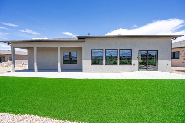Exterior 6