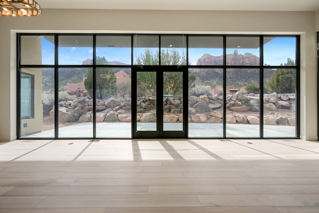 Canyon Shadow feature