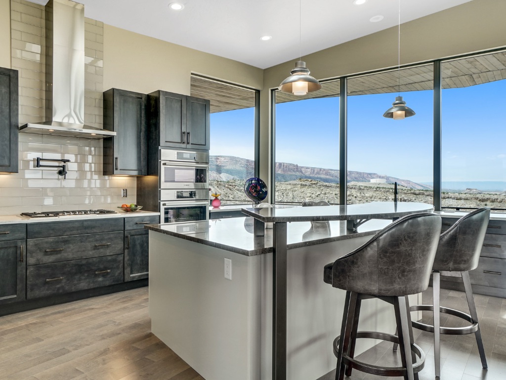 334 Red Ridge Court 6