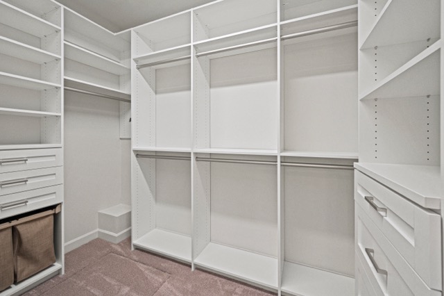 Interior 12