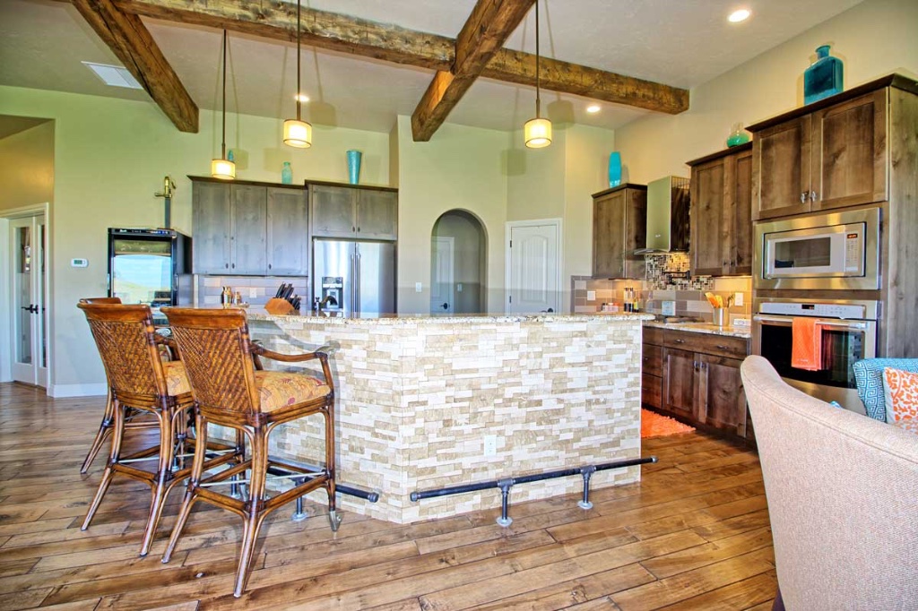 Hillview Drive Rustic Contemporary