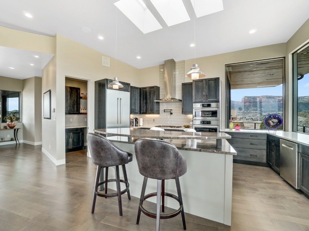 334 Red Ridge Court 2