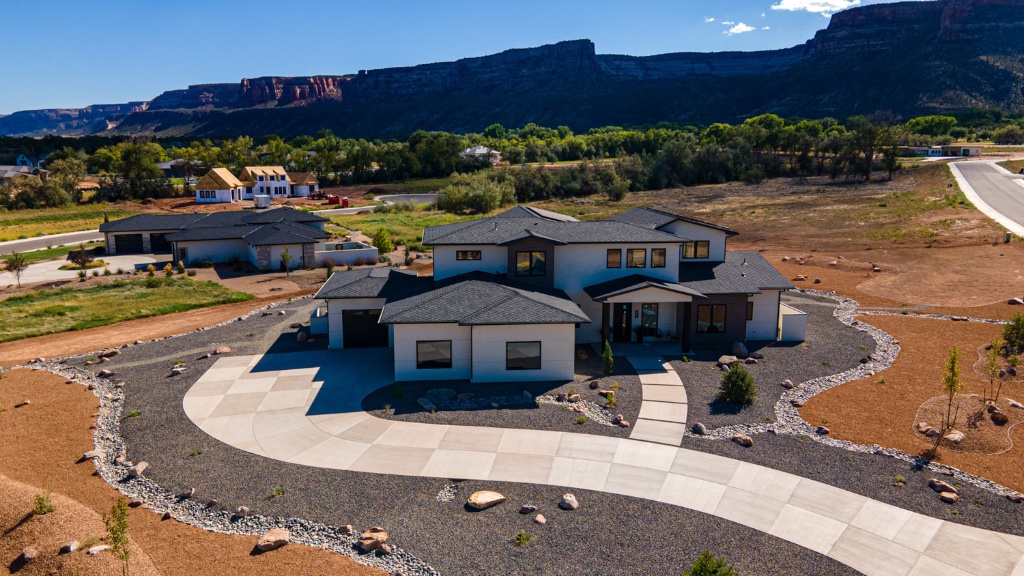 Soaring Eagle — Parade of Homes 2024