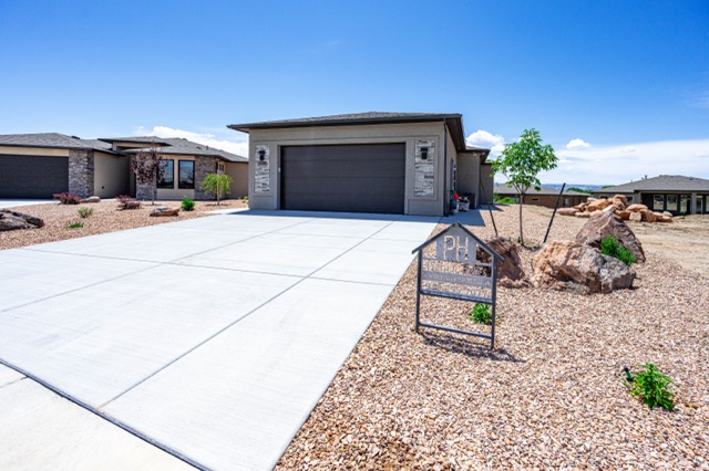 Exterior 5