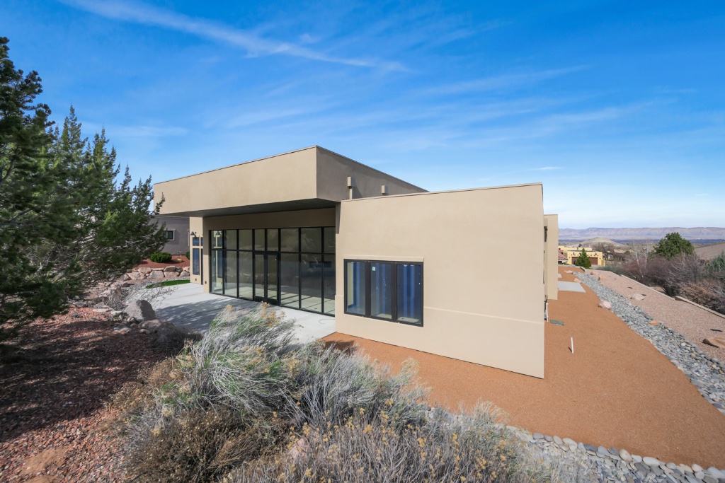 Canyon Shadow Contemporary 4