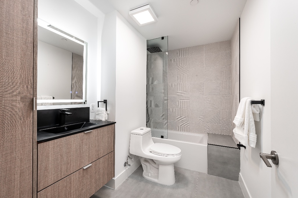 Milan Aventura Hotel - Bathroom